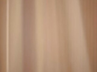 Daisy le hace otra mamada sexy a su amante